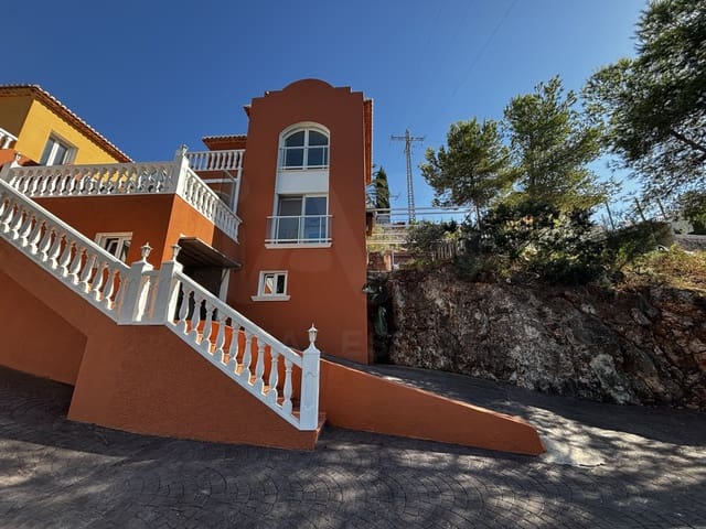 3 soverom Villa til salgs i La Pedrera - Vessanes, Dénia med svømmebasseng garasje - € 465 000 (Ref: 10183896)