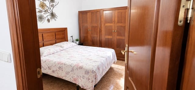 4 sypialnia Dom na sprzedaż w Haza del Campillo, Miasto Málaga z garażem - 500 000 € (Ref: 10183902)