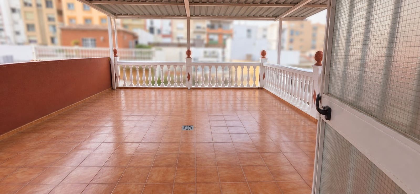 4 slaapkamer Huis te koop in Malaga stad met garage - € 500.000 (Ref: 10183902)
