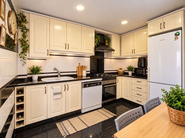 4 slaapkamer Huis te koop in Crevillente / Crevillent met garage - € 299.000 (Ref: 10183906)