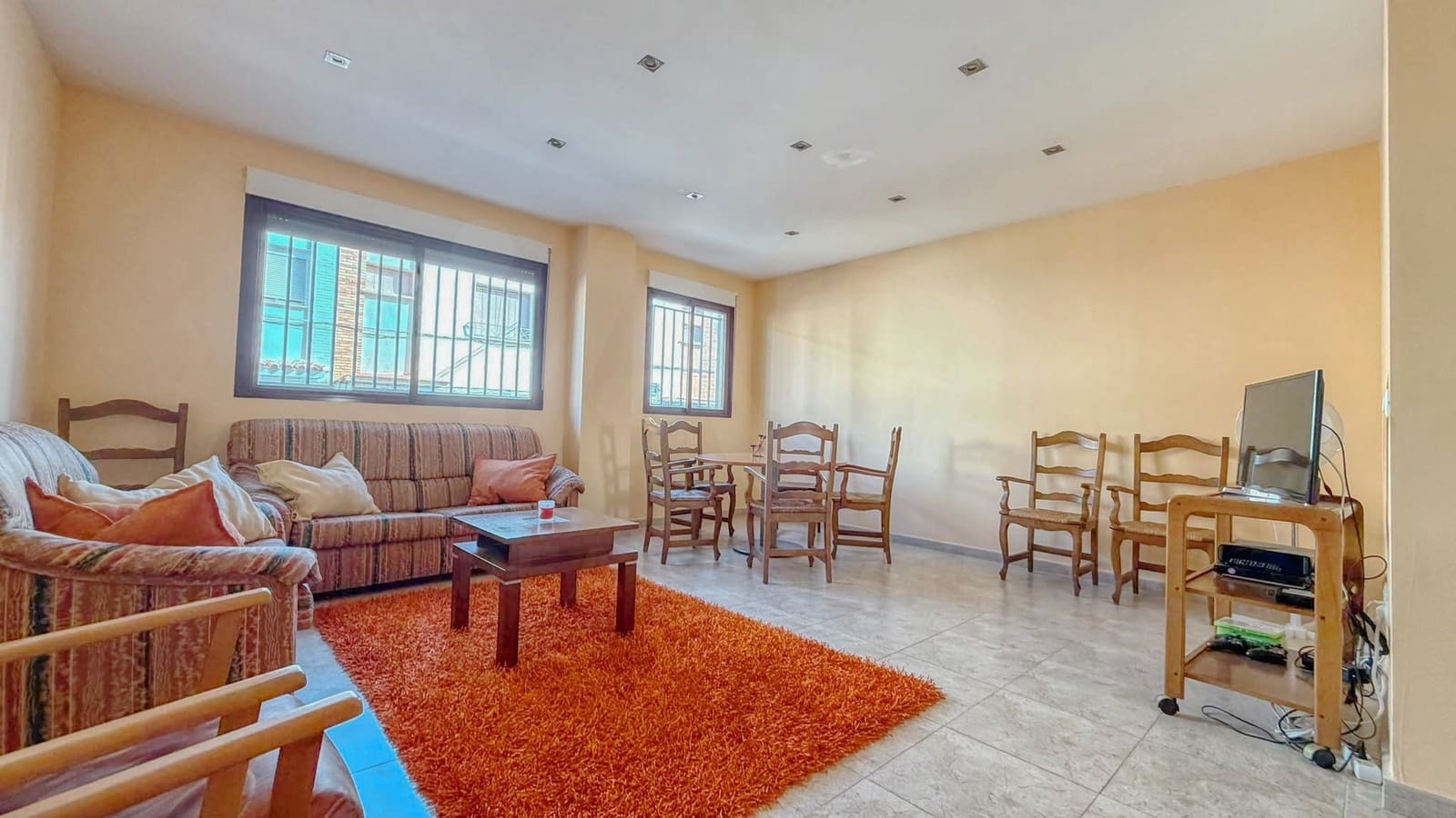 Apartamento de 2 habitaciones en Almassora / Almazora en venta con garaje - 133.000 € (Ref: 10183910)