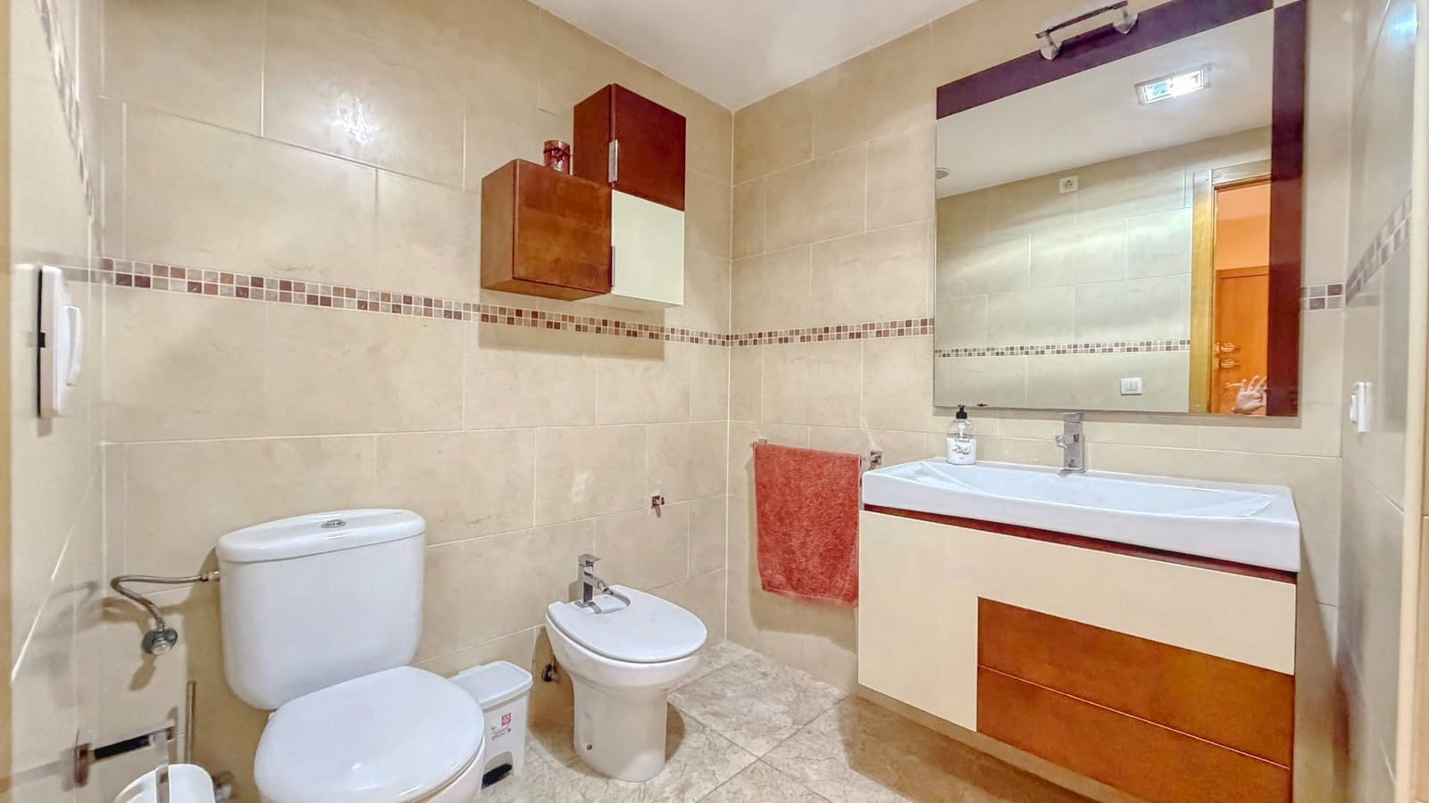 Apartamento de 2 habitaciones en Almassora / Almazora en venta con garaje - 133.000 € (Ref: 10183910)