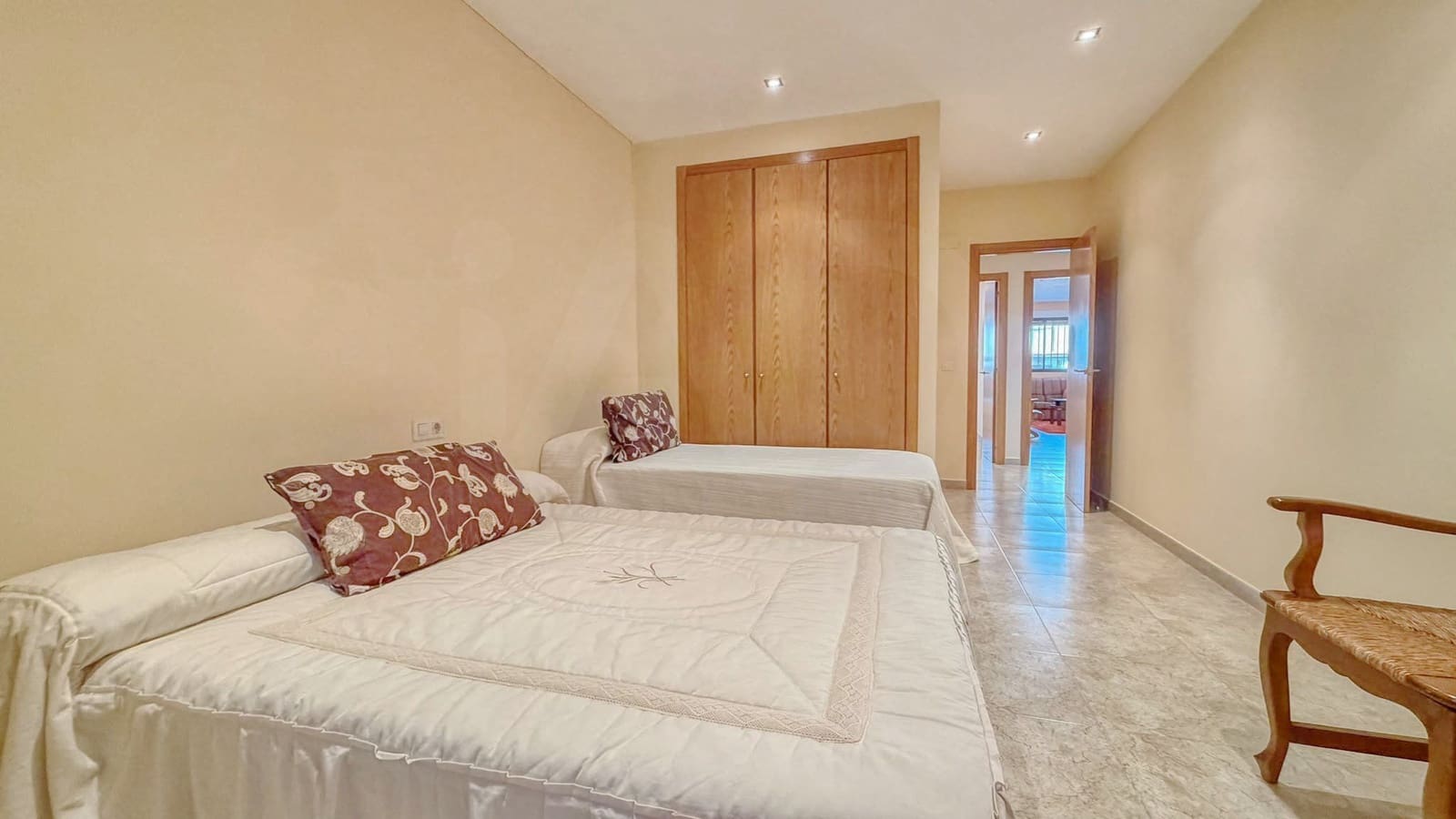 Apartamento de 2 habitaciones en Almassora / Almazora en venta con garaje - 133.000 € (Ref: 10183910)