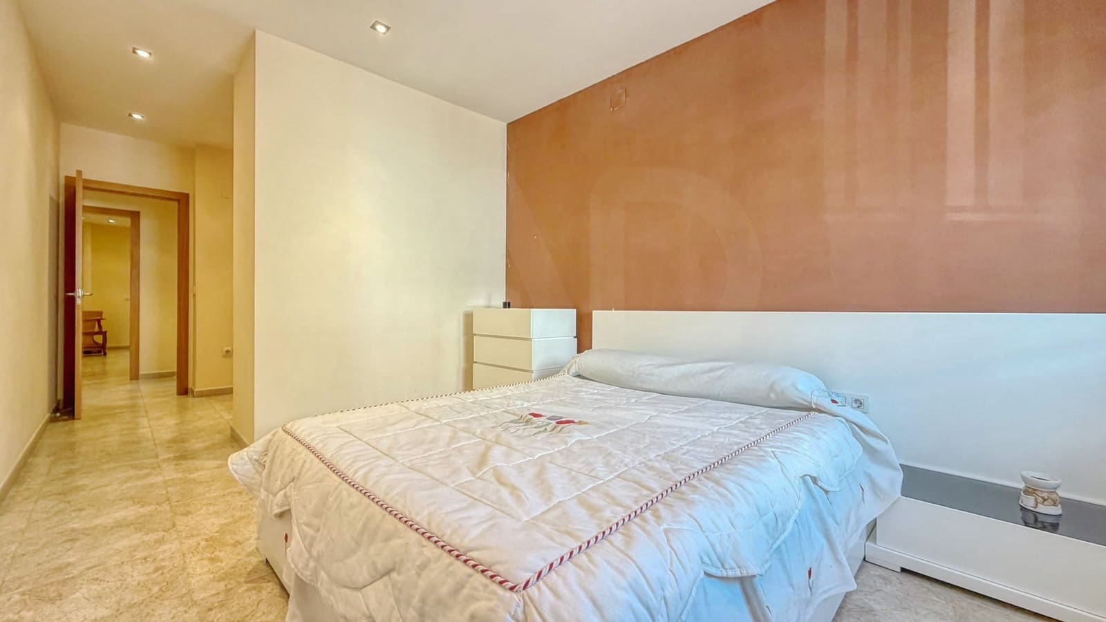 Apartamento de 2 habitaciones en Almassora / Almazora en venta con garaje - 133.000 € (Ref: 10183910)