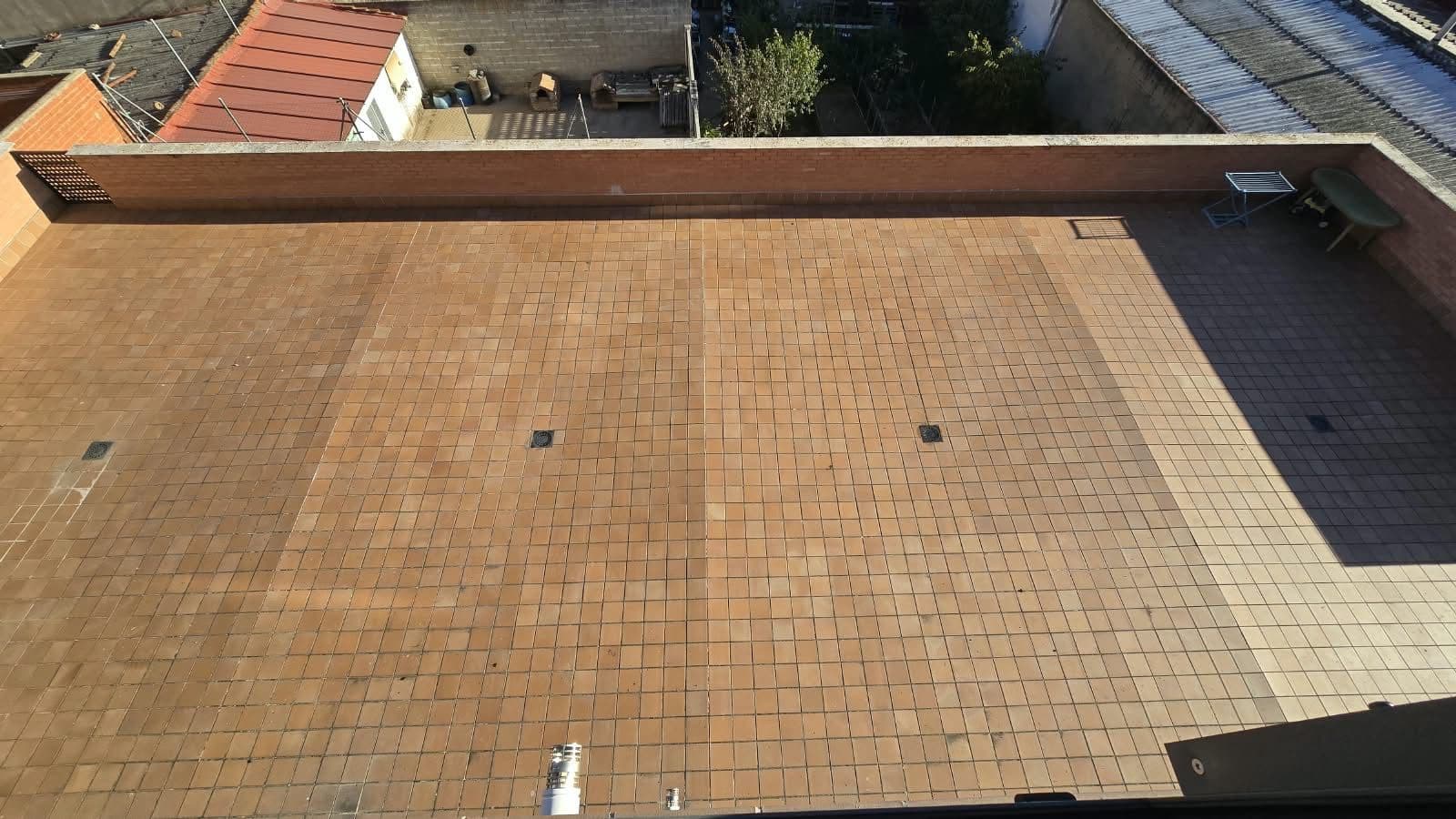 3 bedroom Apartment for sale in Villaquilambre with garage - € 245,000 (Ref: 10184093)