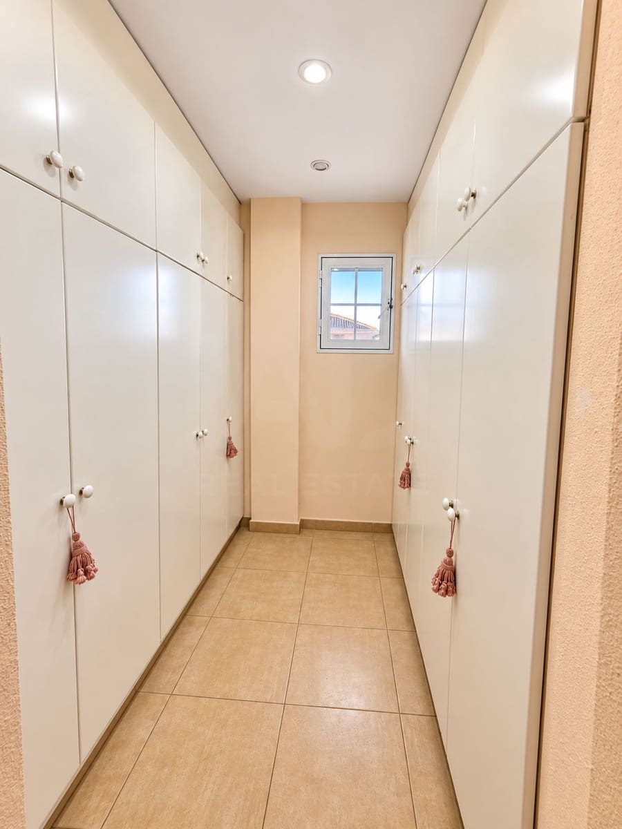 4 soveværelse Byhus til salg i Murcia by med swimmingpool garage - € 478.000 (Ref: 10184095)