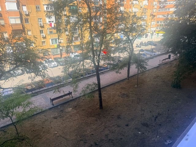2 Zimmer Apartment zu verkaufen in Pueblo Nuevo, Madrid Stadt - 318.000 € (Ref: 10184096)