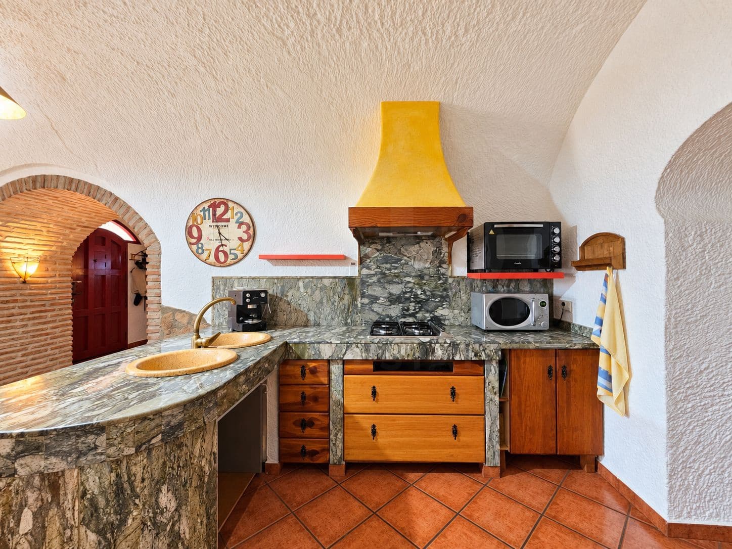 5 bedroom Finca/Country House for sale in Guadix with pool garage - € 445,000 (Ref: 10184105)