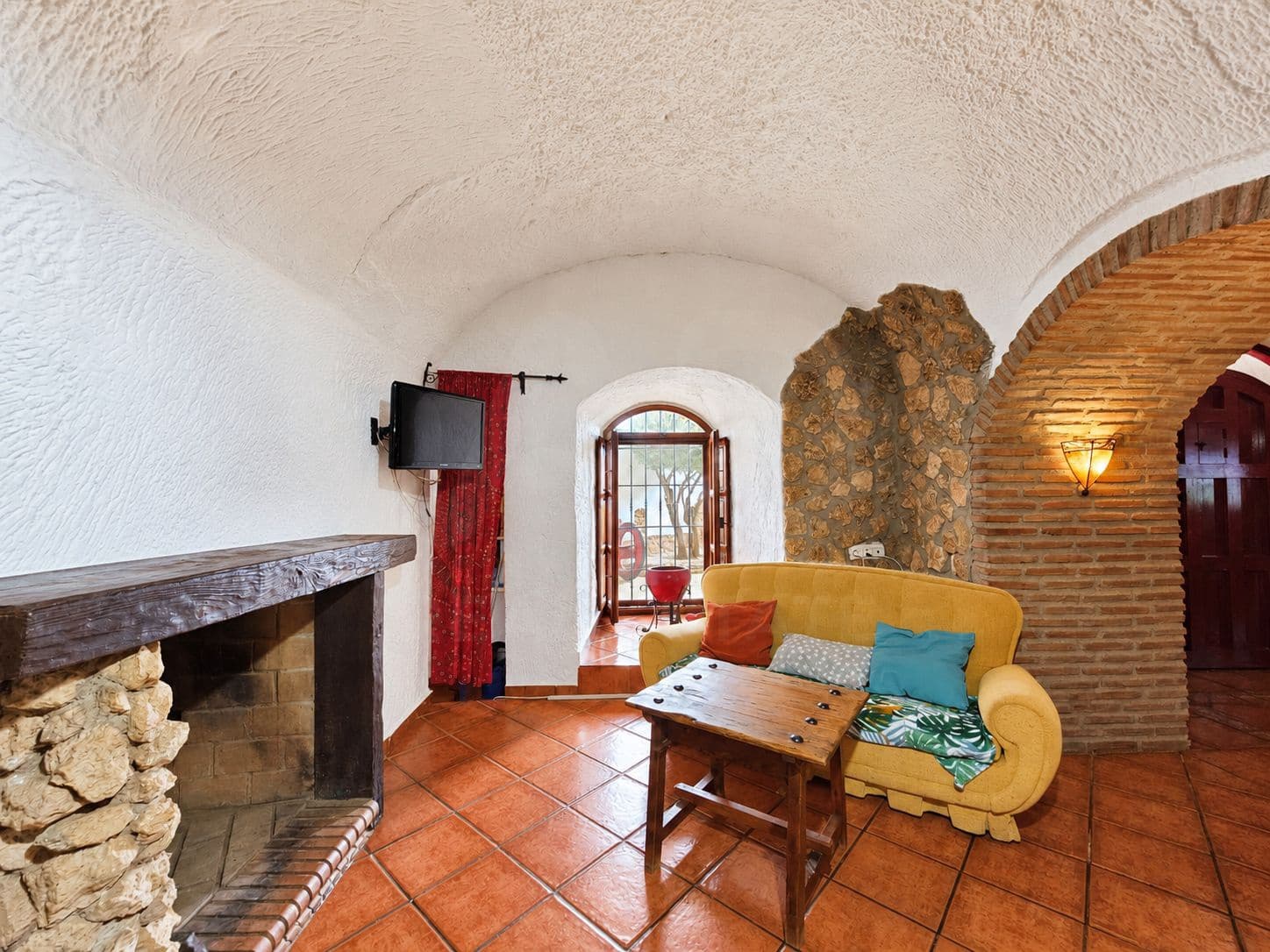 5 bedroom Finca/Country House for sale in Guadix with pool garage - € 445,000 (Ref: 10184105)