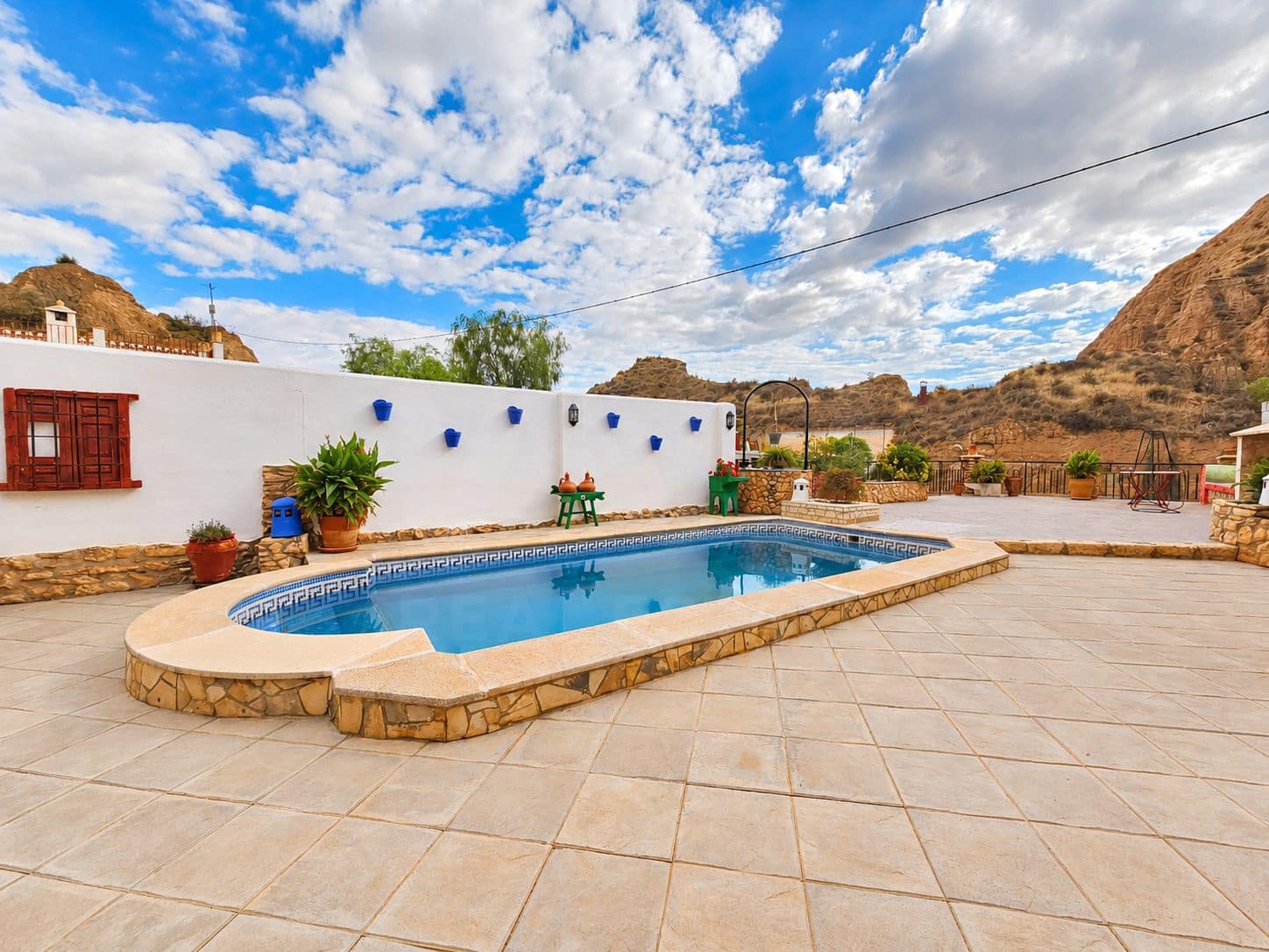 5 bedroom Finca/Country House for sale in Guadix with pool garage - € 445,000 (Ref: 10184105)