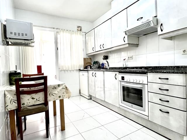 4 makuuhuone Huoneisto myytävänä paikassa Les Franqueses del Vallès mukana 
autotalli - 280 000 € (Ref: 10184106)
