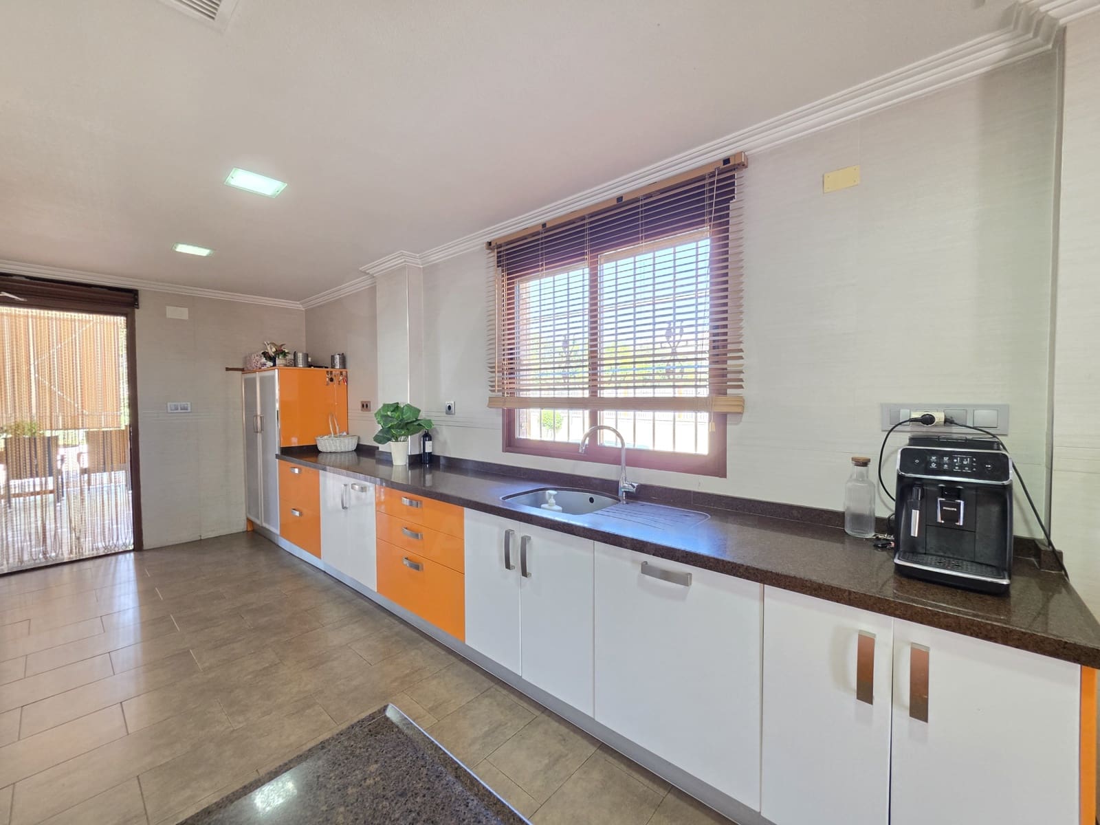 Hus til salgs i El Raal med garasje - € 424 200 (Ref: 10184108)