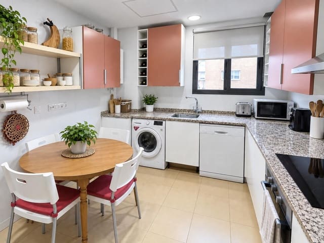 4 chambre Appartement à vendre à Colores, Entreparques, Séville ville avec garage - 326 000 € (Ref: 10184110)