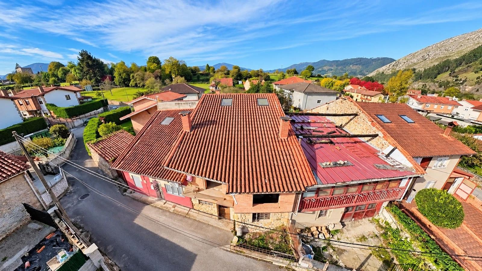 5 quarto Moradia em Banda para venda em San Felices de Buelna com garagem - 160 000 € (Ref: 10184114)