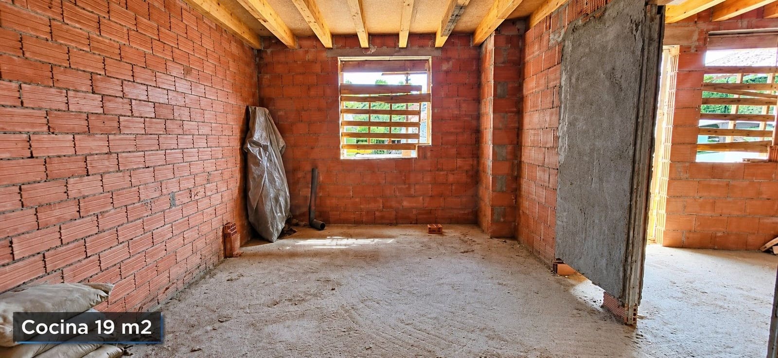 5 quarto Moradia em Banda para venda em San Felices de Buelna com garagem - 160 000 € (Ref: 10184114)