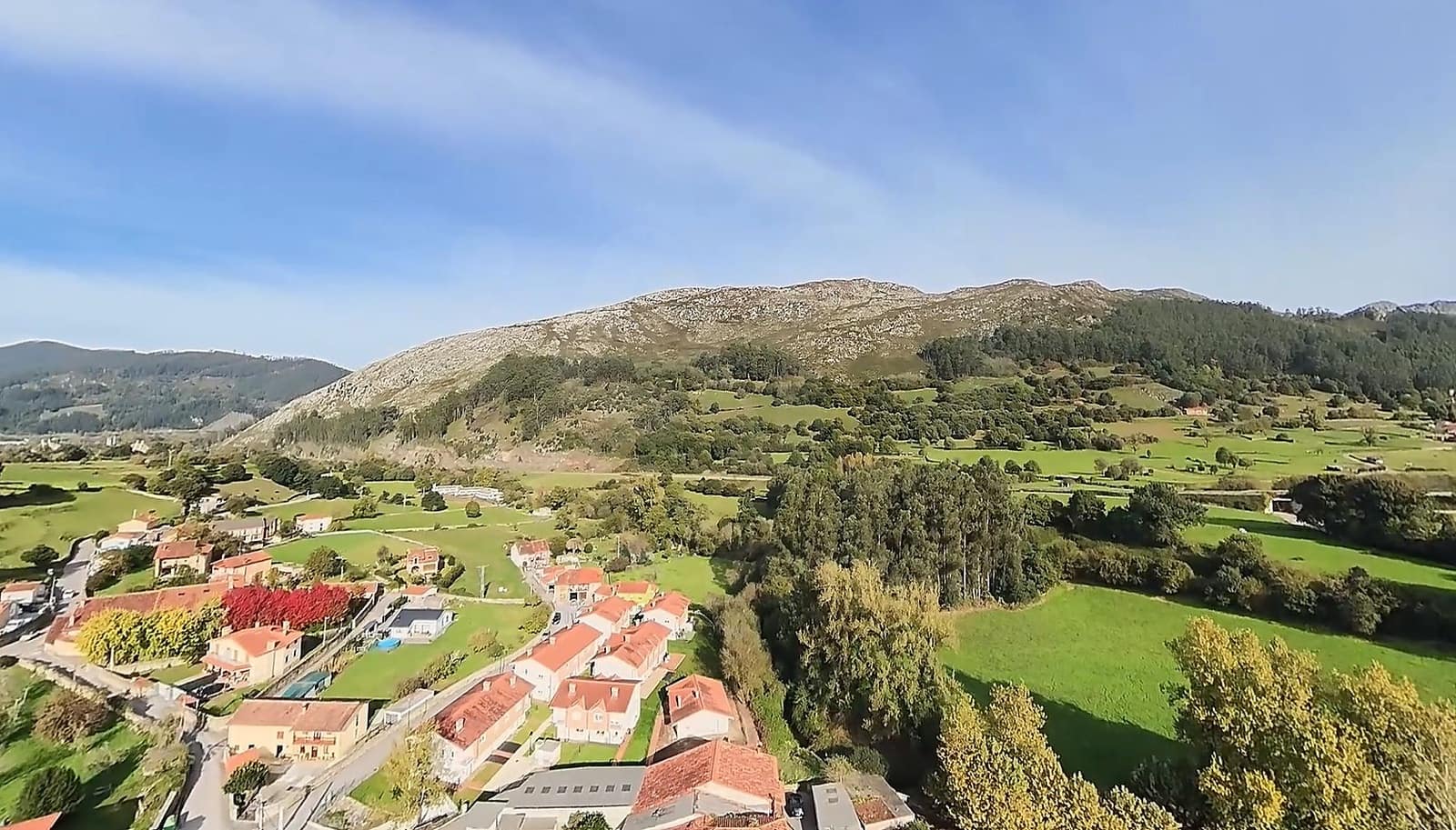 5 quarto Moradia em Banda para venda em San Felices de Buelna com garagem - 160 000 € (Ref: 10184114)