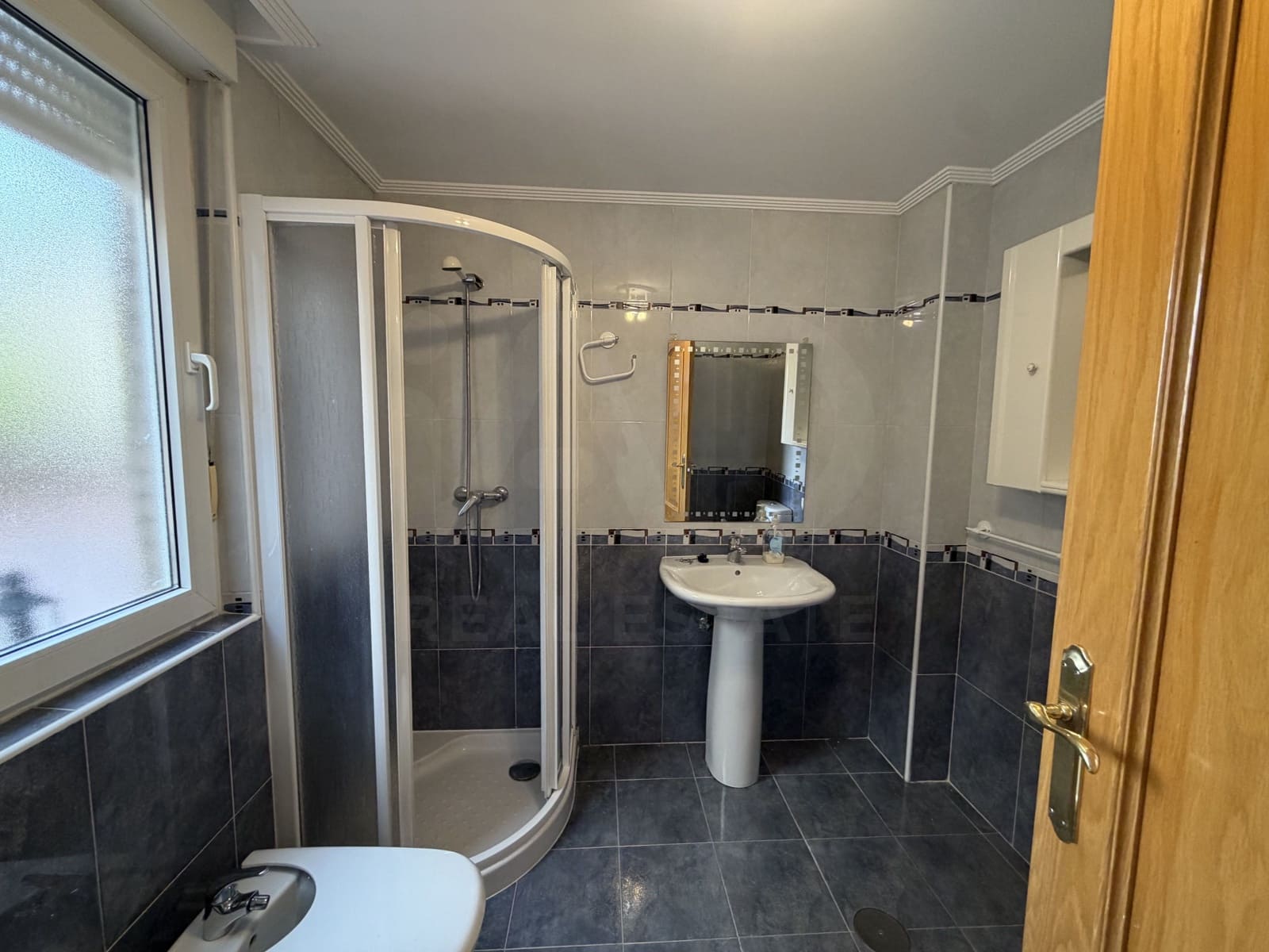 Apartamento de 3 habitaciones en León ciudad en alquiler - 900 € (Ref: 10184116)