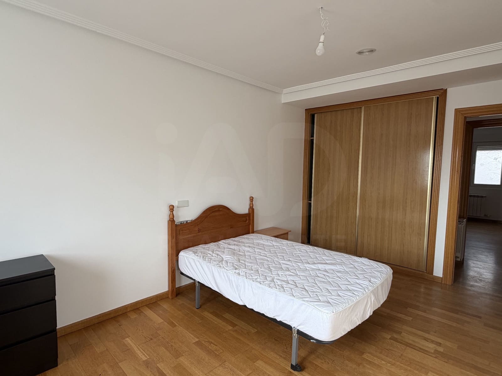 Apartamento de 3 habitaciones en León ciudad en alquiler - 900 € (Ref: 10184116)