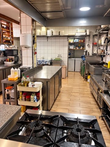 Kommersiell til salgs i Corralejo, La Oliva - € 250 000 (Ref: 10184118)