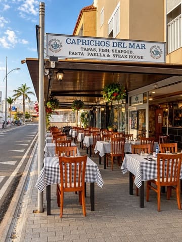 Kommersiell til salgs i Corralejo, La Oliva - € 250 000 (Ref: 10184118)