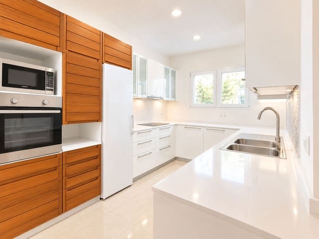 3 sypialnia Apartament do wynajęcia w Castellana, Miasto Madryt z garażem - 5 500 € (Ref: 10184119)