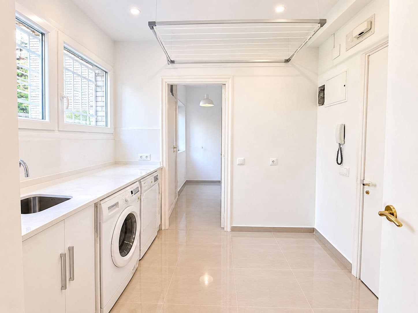 3 sypialnia Apartament do wynajęcia w Miasto Madryt z garażem - 5 500 € (Ref: 10184119)