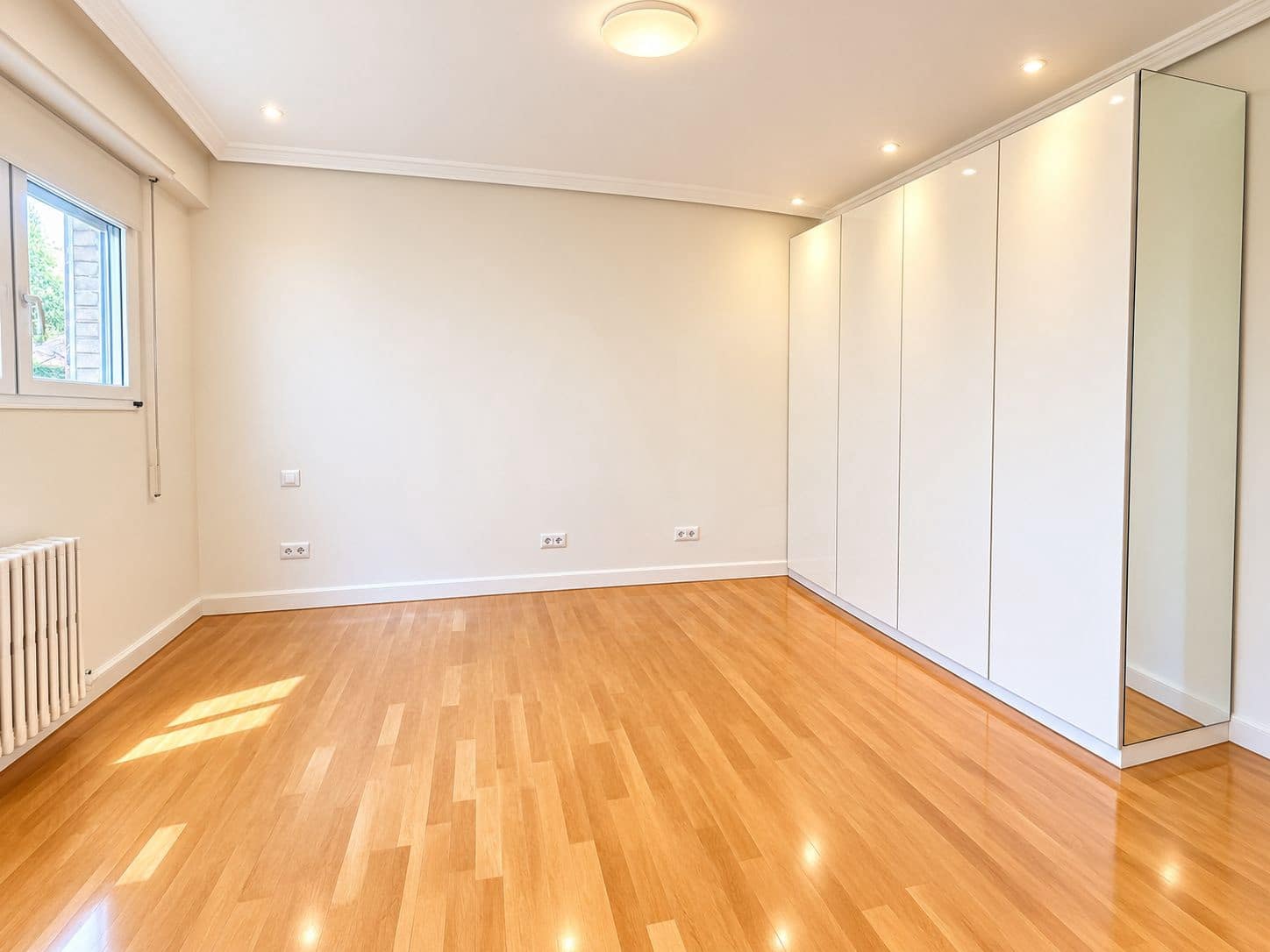 3 sypialnia Apartament do wynajęcia w Miasto Madryt z garażem - 5 500 € (Ref: 10184119)