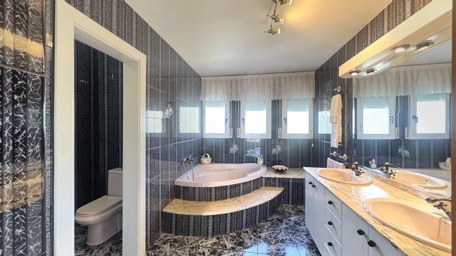 Casa de 5 habitaciones en Tarragona ciudad en venta con piscina garaje - 795.000 € (Ref: 10184813)