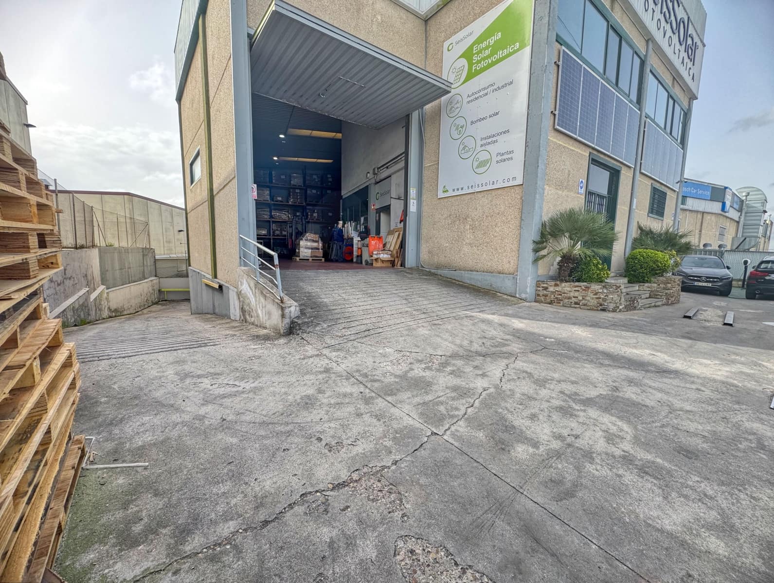 Kaupallinen myytävänä paikassa Mostoles mukana 
autotalli - 1 100 000 € (Ref: 10186070)