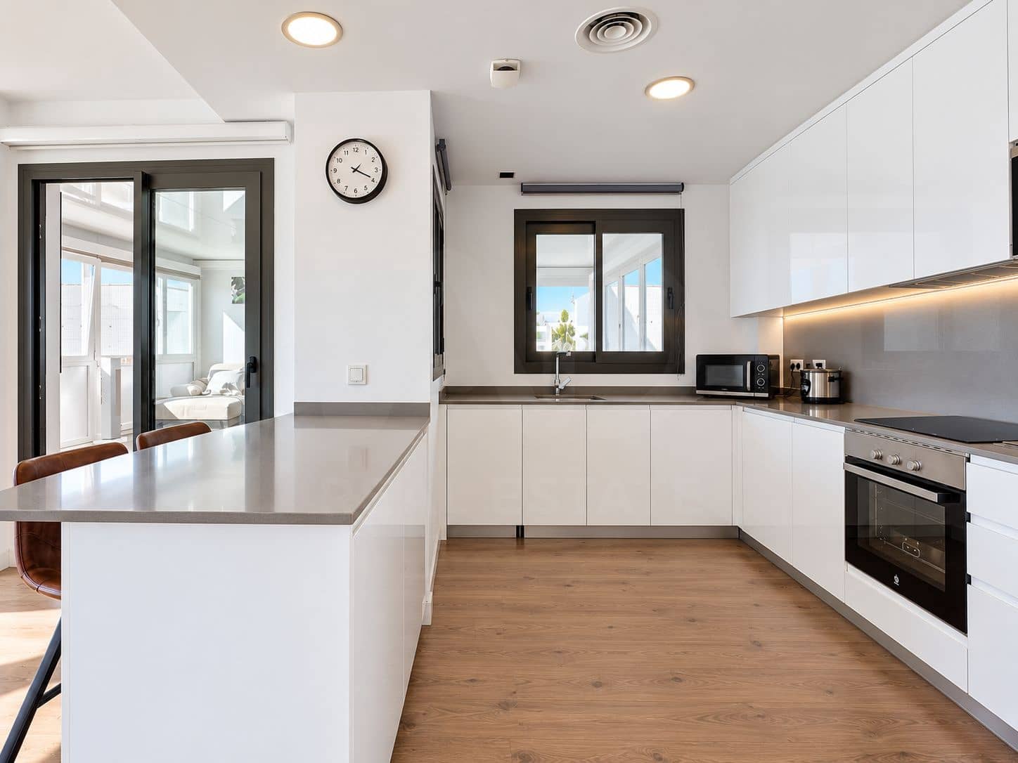 3 soveværelse Rækkehus til salg i Velez-Malaga med garage - € 650.000 (Ref: 10186074)