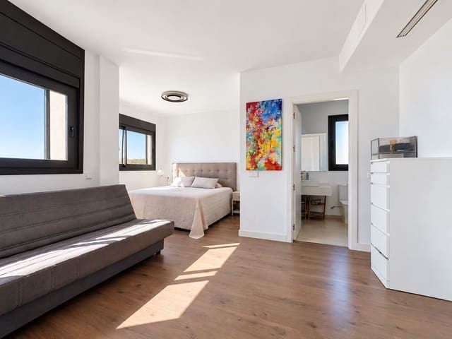 3 soveværelse Rækkehus til salg i Vélez-Málaga med garage - € 650.000 (Ref: 10186074)