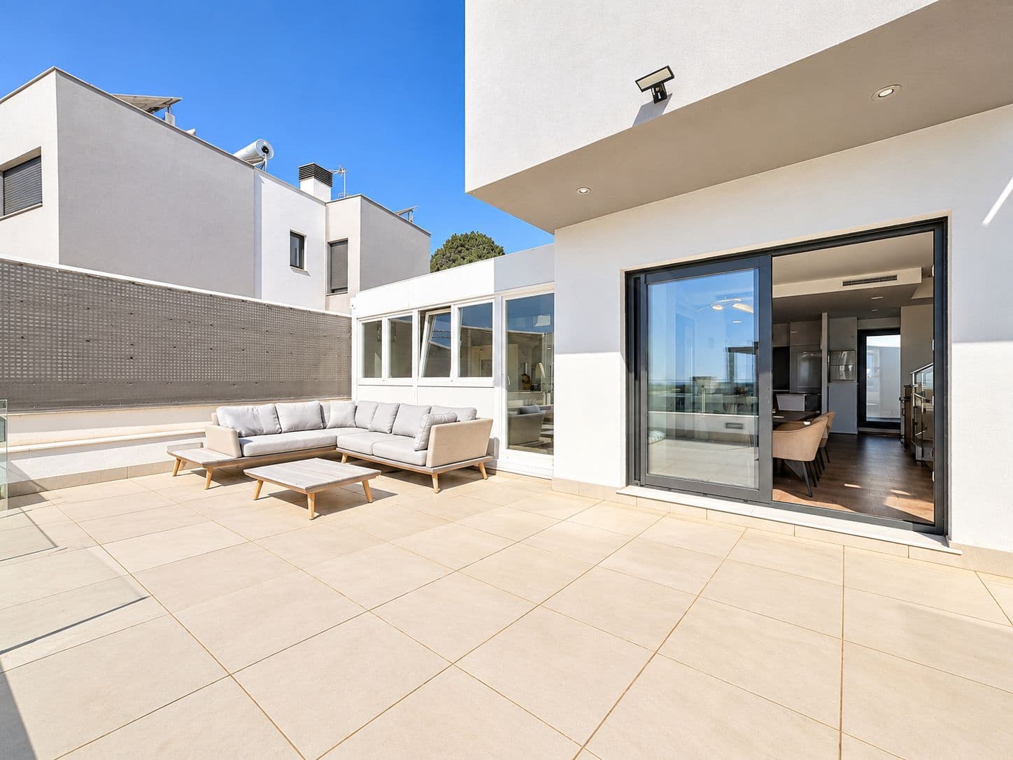 3 soveværelse Rækkehus til salg i Velez-Malaga med garage - € 650.000 (Ref: 10186074)