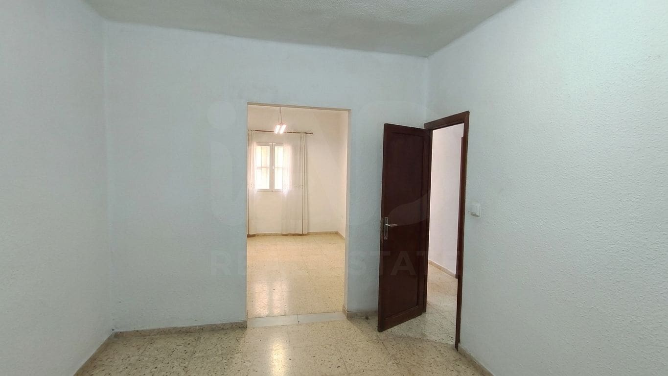 5 sypialnia Dom na sprzedaż w Castello de la Plana - 149 000 € (Ref: 10186077)