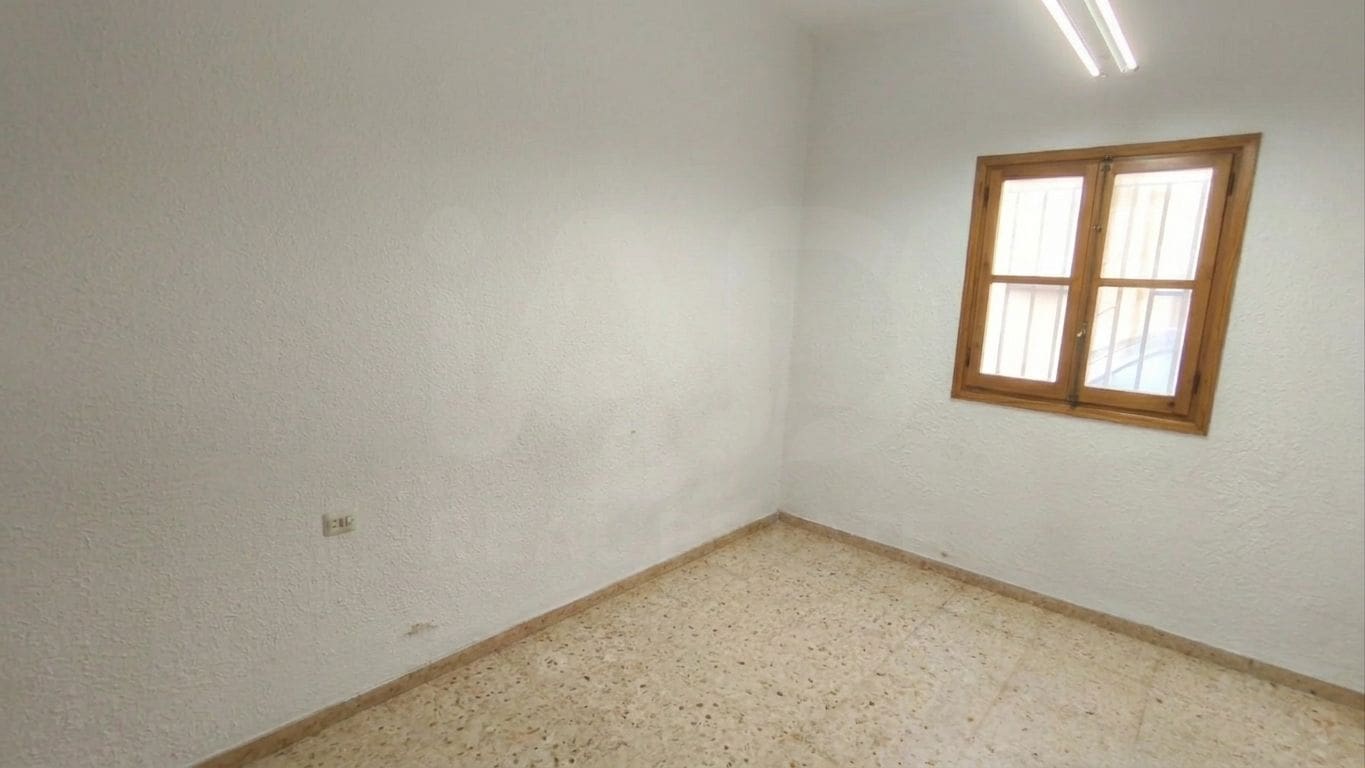 5 sypialnia Dom na sprzedaż w Castello de la Plana - 149 000 € (Ref: 10186077)