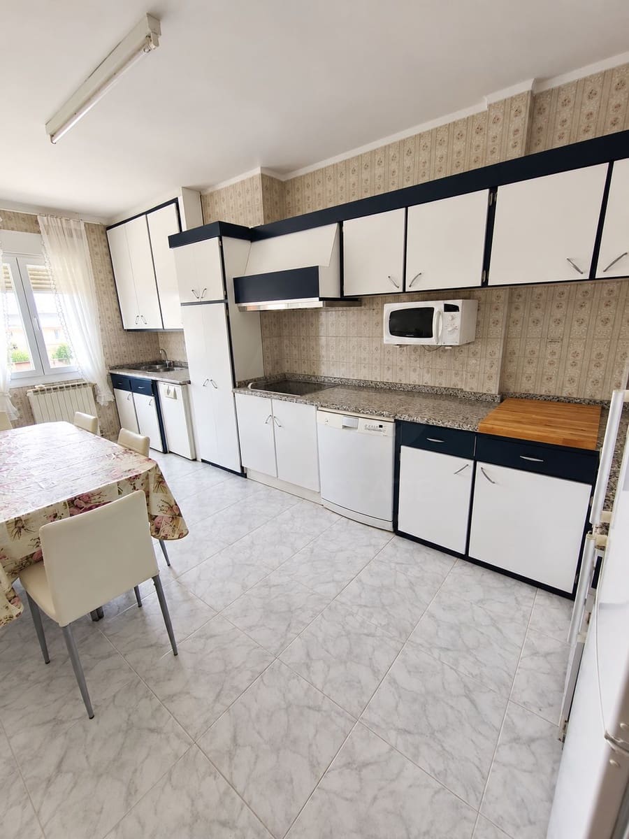 3 soveværelse Lejlighed til salg i Sahagun - € 75.000 (Ref: 10186080)