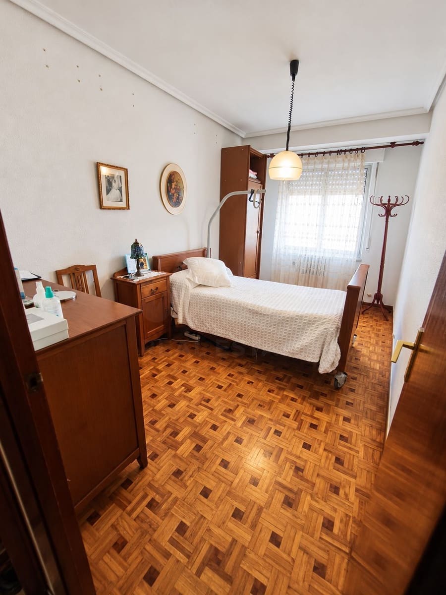 3 soveværelse Lejlighed til salg i Sahagun - € 75.000 (Ref: 10186080)