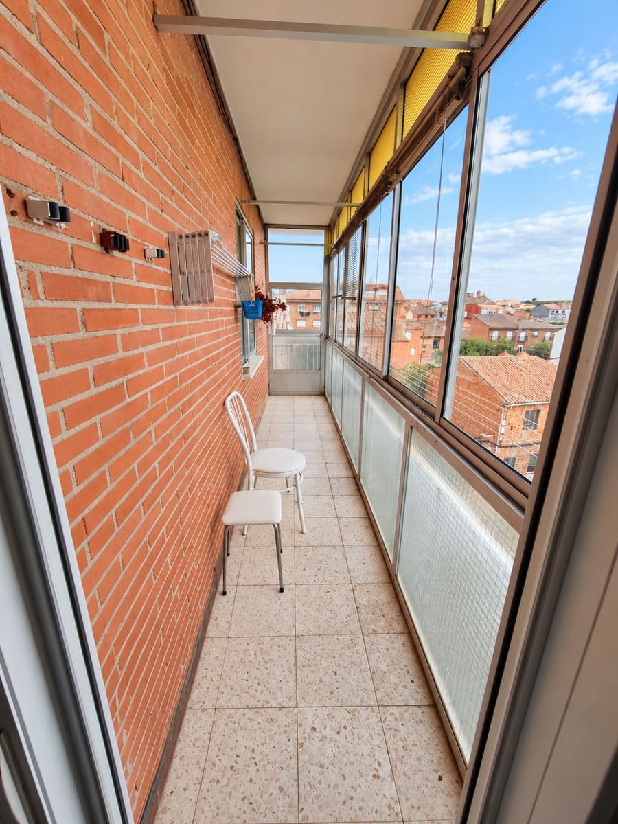3 soveværelse Lejlighed til salg i Sahagun - € 75.000 (Ref: 10186080)