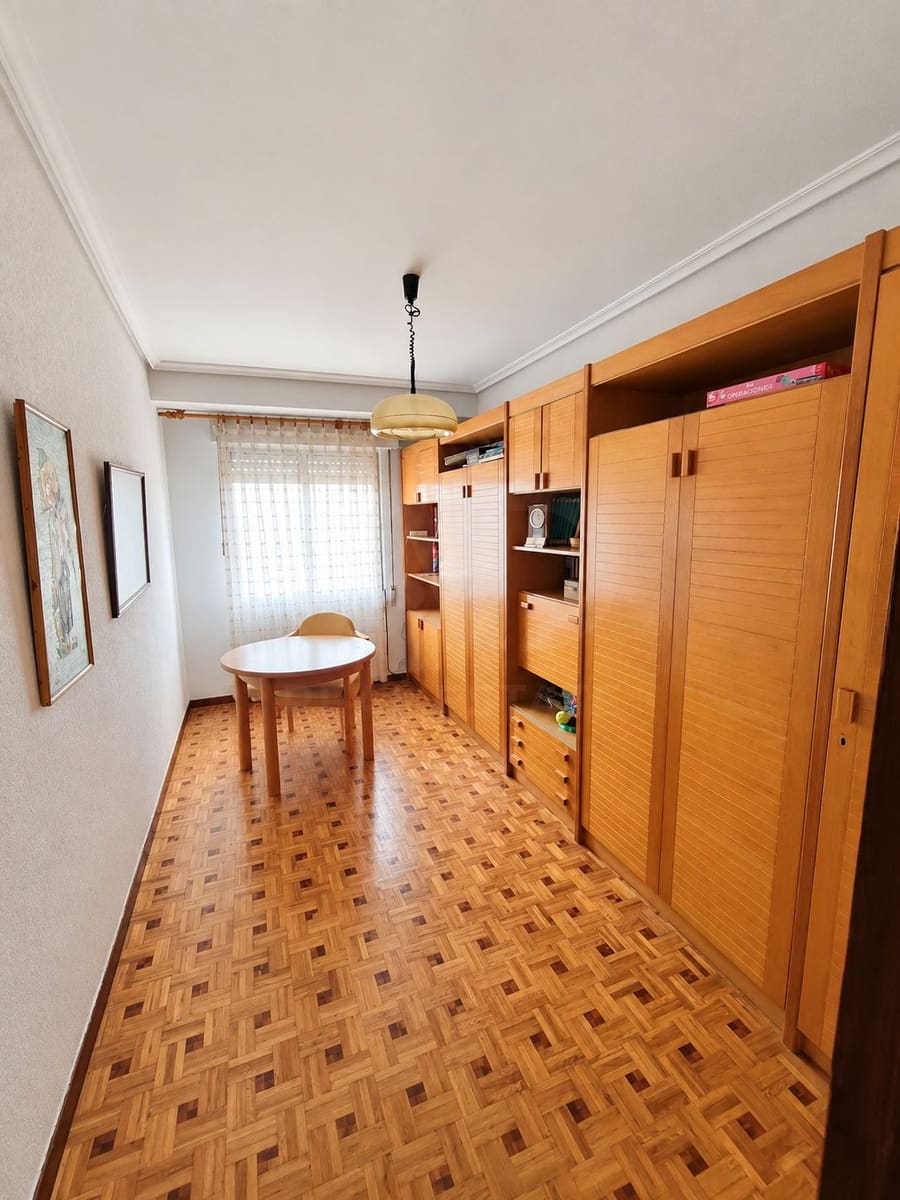 3 soveværelse Lejlighed til salg i Sahagun - € 75.000 (Ref: 10186080)