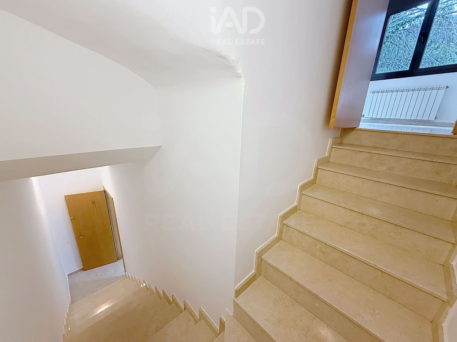 6 soverom Kjedet enebolig til salgs i Terrassa med garasje - € 719 000 (Ref: 10186310)