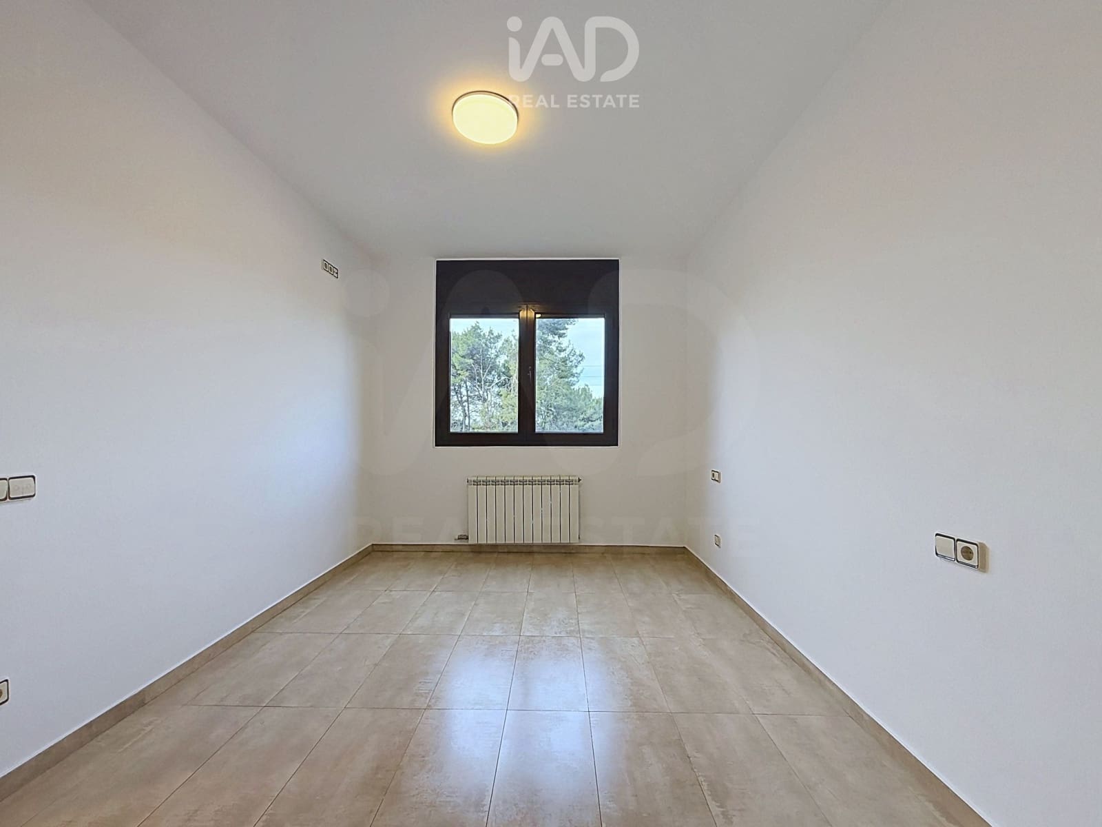 6 soverom Kjedet enebolig til salgs i Terrassa med garasje - € 719 000 (Ref: 10186310)