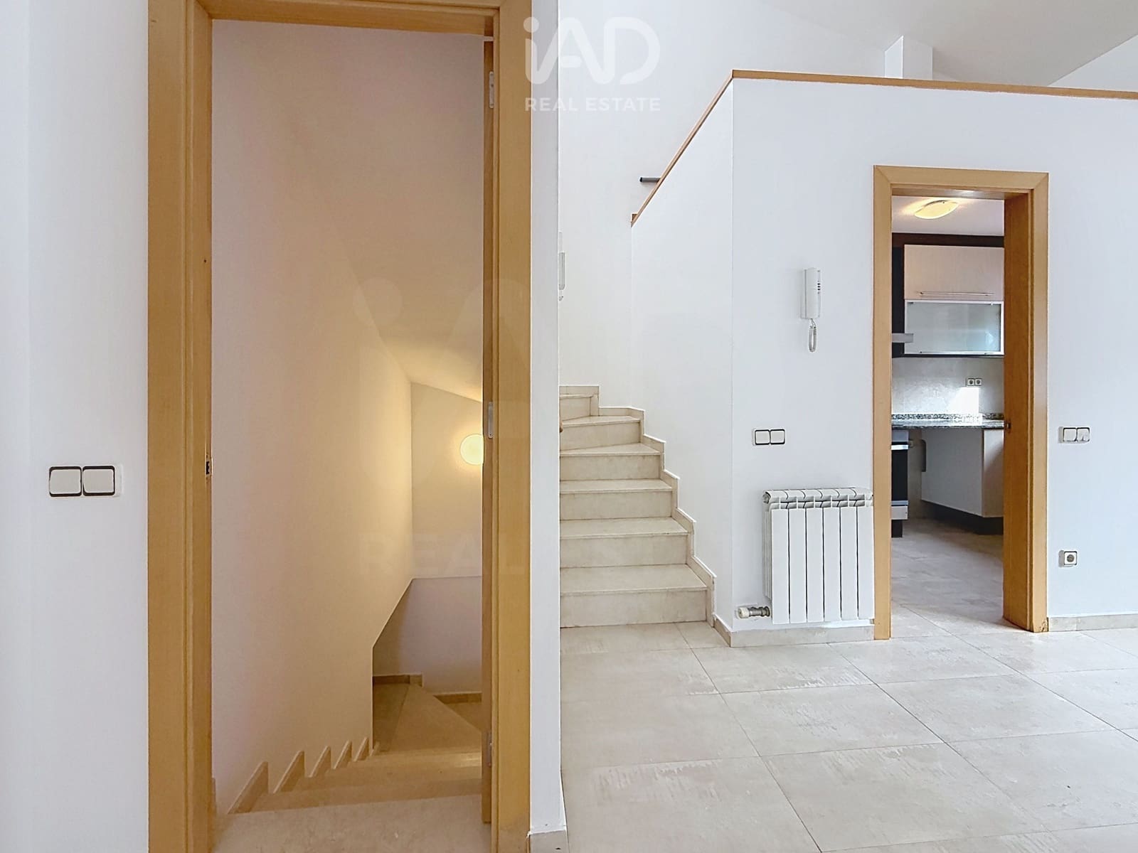 6 soverom Kjedet enebolig til salgs i Terrassa med garasje - € 719 000 (Ref: 10186310)