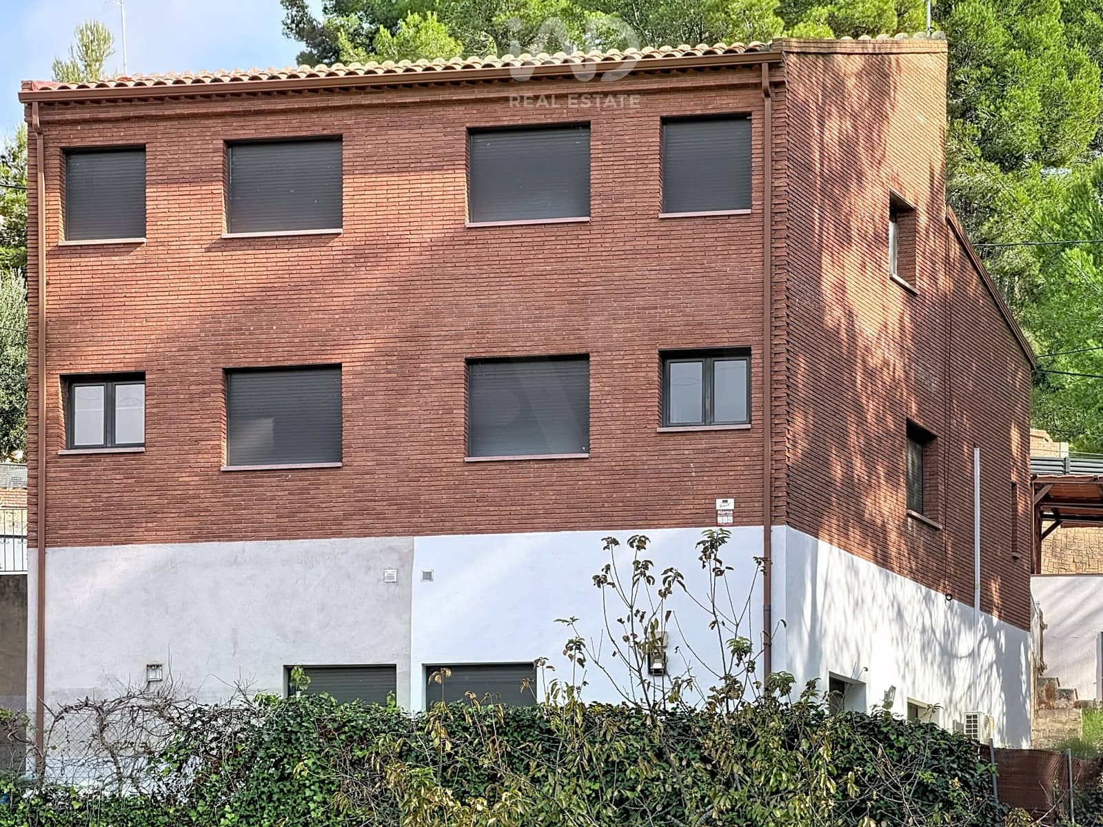 6 soverom Kjedet enebolig til salgs i Terrassa med garasje - € 719 000 (Ref: 10186310)