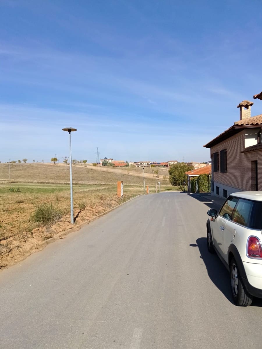 Tontti myytävänä paikassa La Puebla de Montalban - 62 500 € (Ref: 10186311)