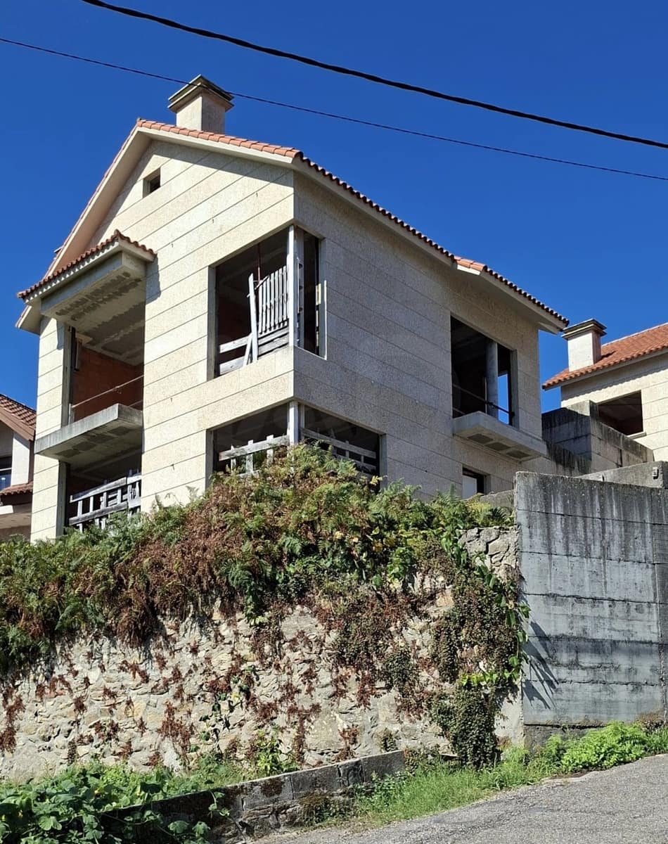 3 slaapkamer Villa te koop in Pontevedra stad met garage - € 260.000 (Ref: 10186315)