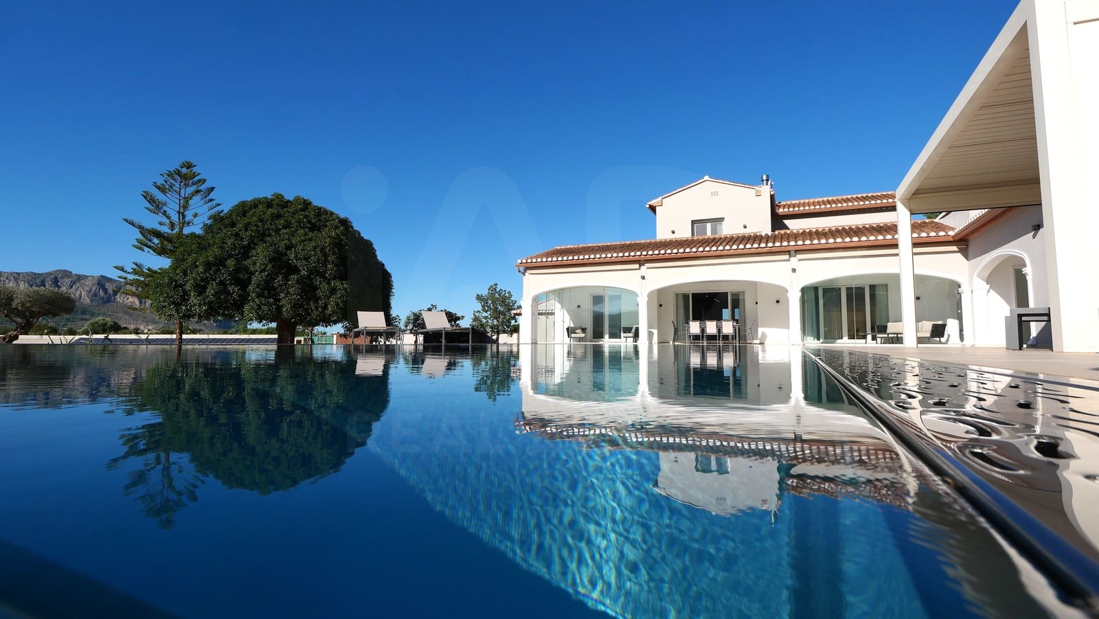 4 Zimmer Haus zu verkaufen in Pedreguer mit Pool Garage - 1.890.000 € (Ref: 10187033)