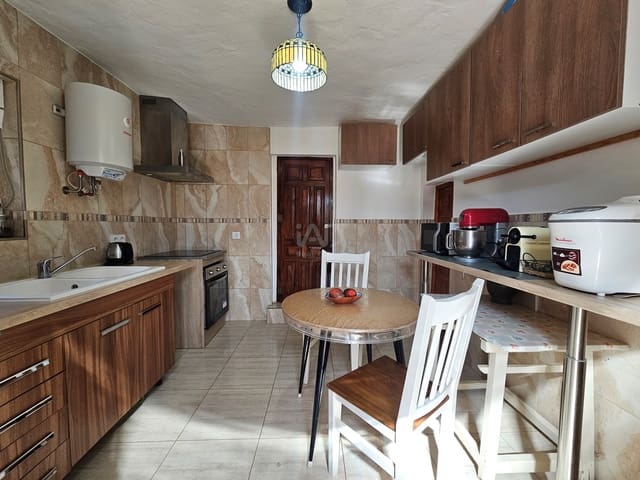 5 soveværelse Finca/Landehus til salg i Montefrío - € 225.000 (Ref: 9987342)
