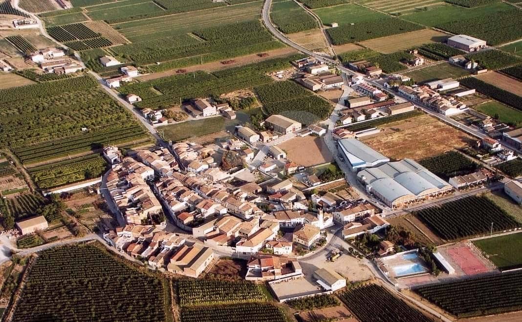 Casa de 6 habitaciones en Lleida ciudad en venta con garaje - 114.500 € (Ref: 9987349)