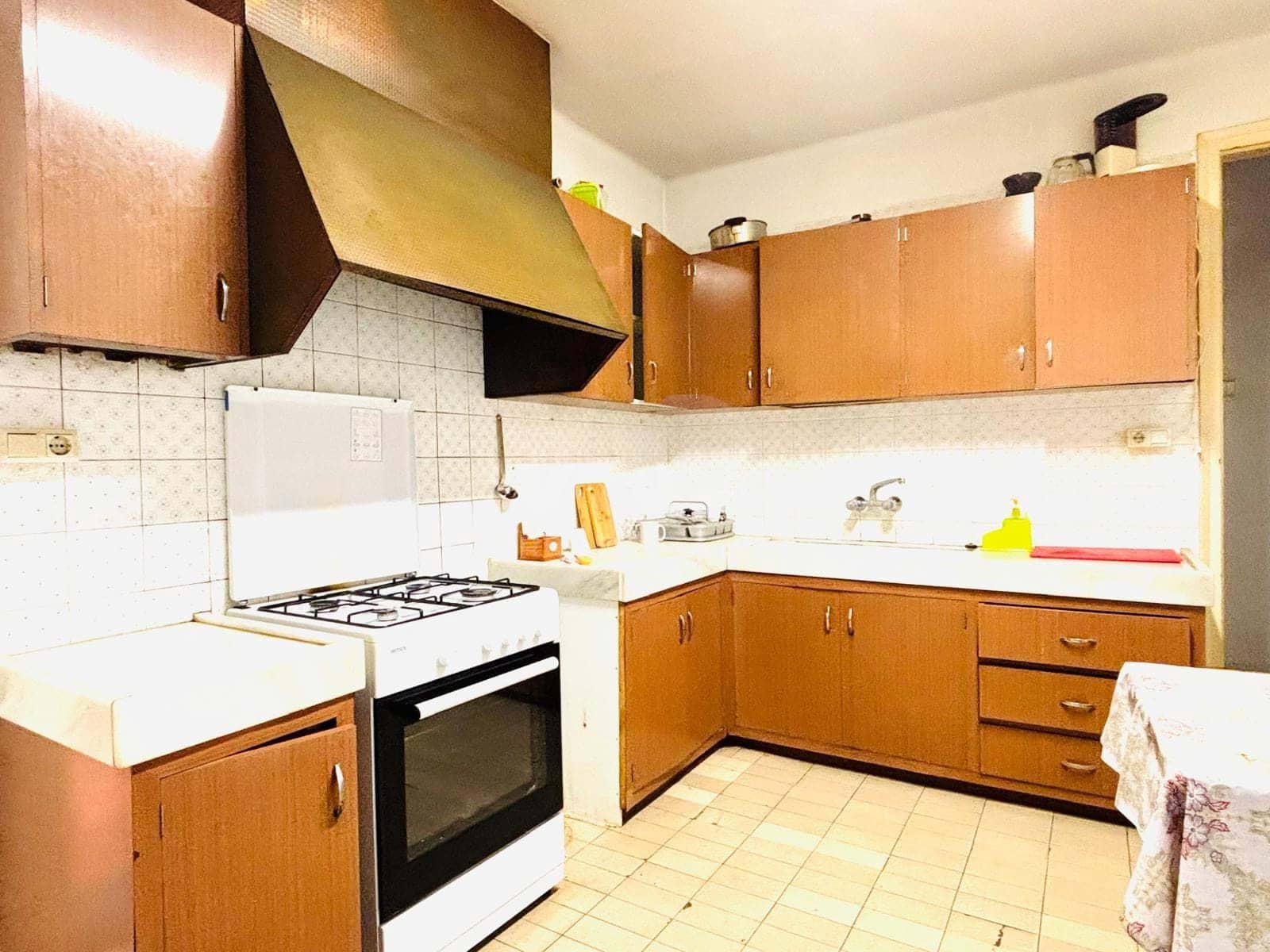 Casa de 6 habitaciones en Lleida ciudad en venta con garaje - 114.500 € (Ref: 9987349)