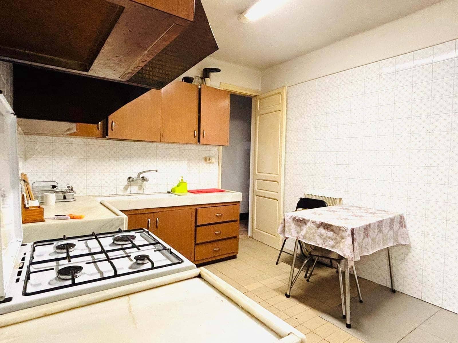 Casa de 6 habitaciones en Lleida ciudad en venta con garaje - 114.500 € (Ref: 9987349)