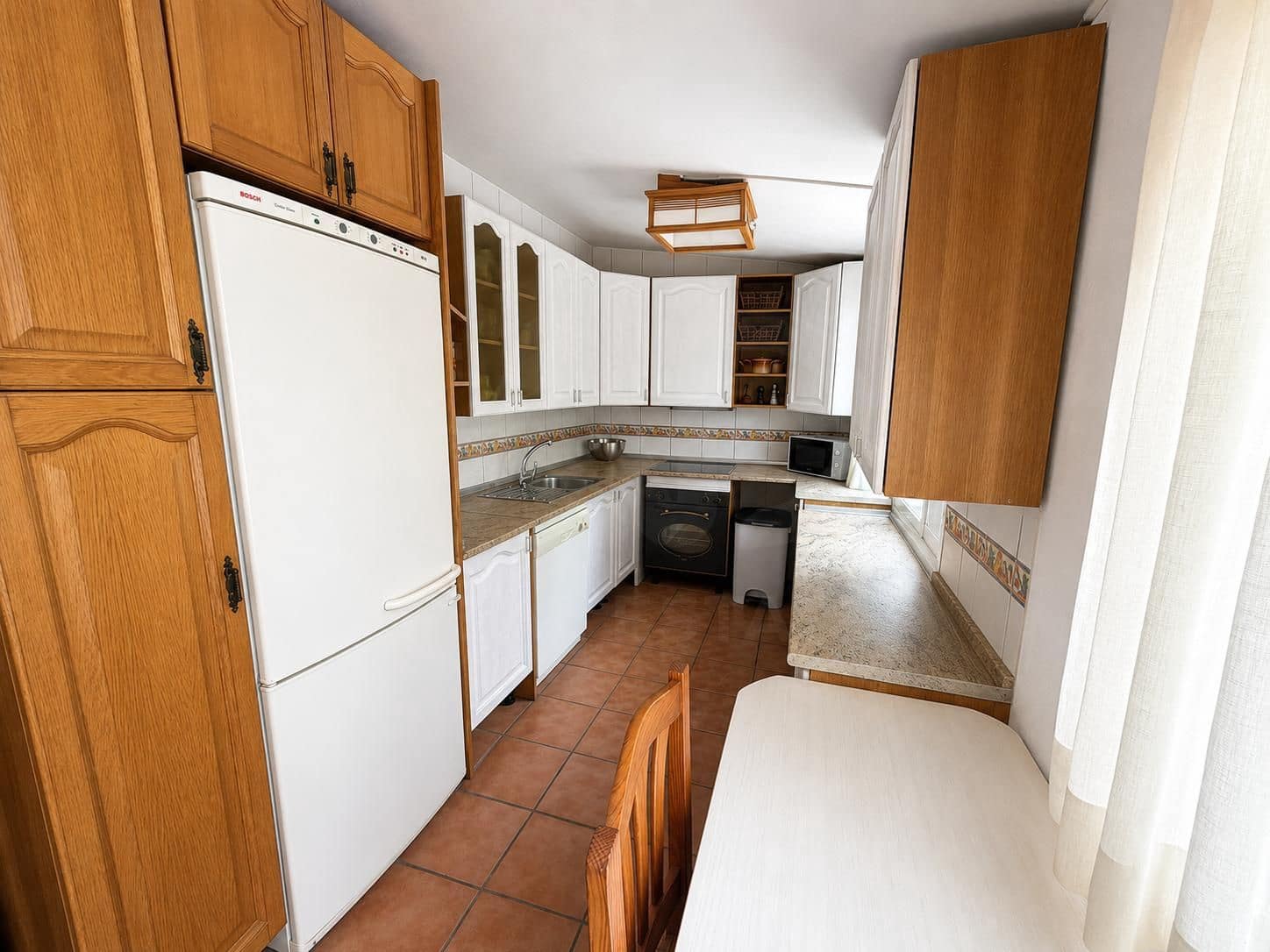 Casa de 4 habitaciones en Alicante / Alacant ciudad en venta con piscina garaje - 398.000 € (Ref: 9987350)